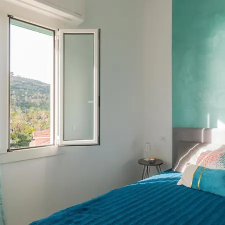 Apartmán Casa Acqua Marina - 1 Min From The Sea, Wi-fi & Air Conditioning, Sea View Balcony