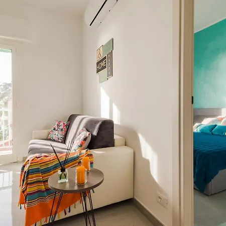 Casa Acqua Marina - 1 Min From The Sea, Wi-fi & Air Conditioning, Sea View Balcony Apartmán *