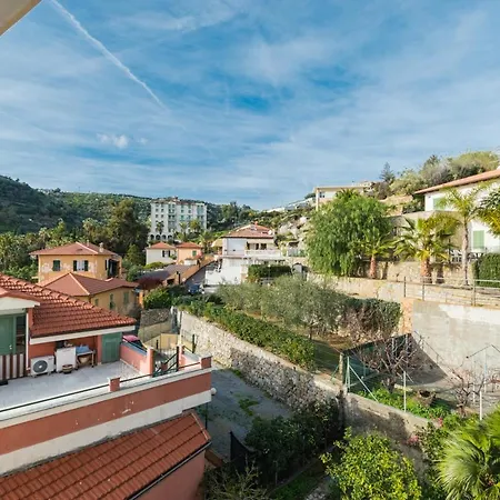 Apartmán Casa Acqua Marina - 1 Min From The Sea, Wi-fi & Air Conditioning, Sea View Balcony *
