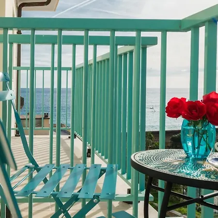Casa Acqua Marina - 1 Min From The Sea, Wi-fi & Air Conditioning, Sea View Balcony Apartmán