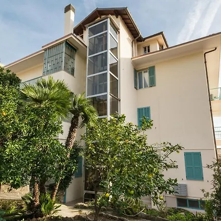 Casa Acqua Marina - 1 Min From The Sea, Wi-fi & Air Conditioning, Sea View Balcony Διαμέρισμα