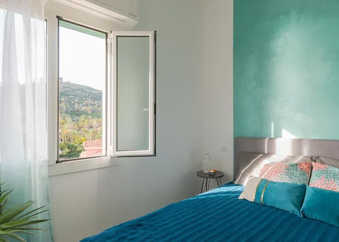 Apartamento Casa Acqua Marina - 1 Min From The Sea, Wi-fi & Air Conditioning, Sea View Balcony