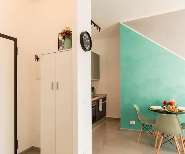 Casa Acqua Marina - 1 Min From The Sea, Wi-fi & Air Conditioning, Sea View Balcony * Bordighera