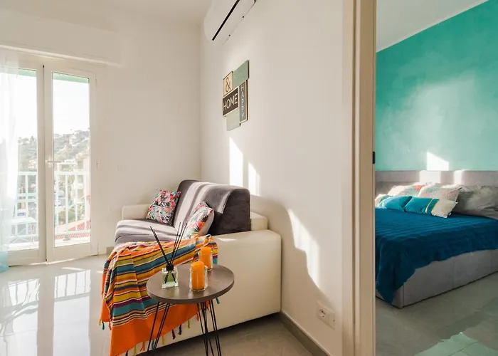 Casa Acqua Marina - 1 Min From The Sea, Wi-fi & Air Conditioning, Sea View Balcony Apartamento *