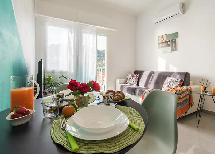 Apartamento Casa Acqua Marina - 1 Min From The Sea, Wi-fi & Air Conditioning, Sea View Balcony