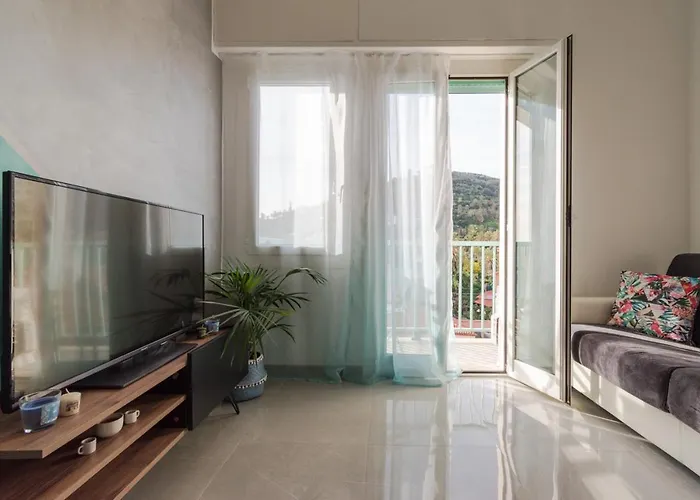 Apartamento Casa Acqua Marina - 1 Min From The Sea, Wi-fi & Air Conditioning, Sea View Balcony *